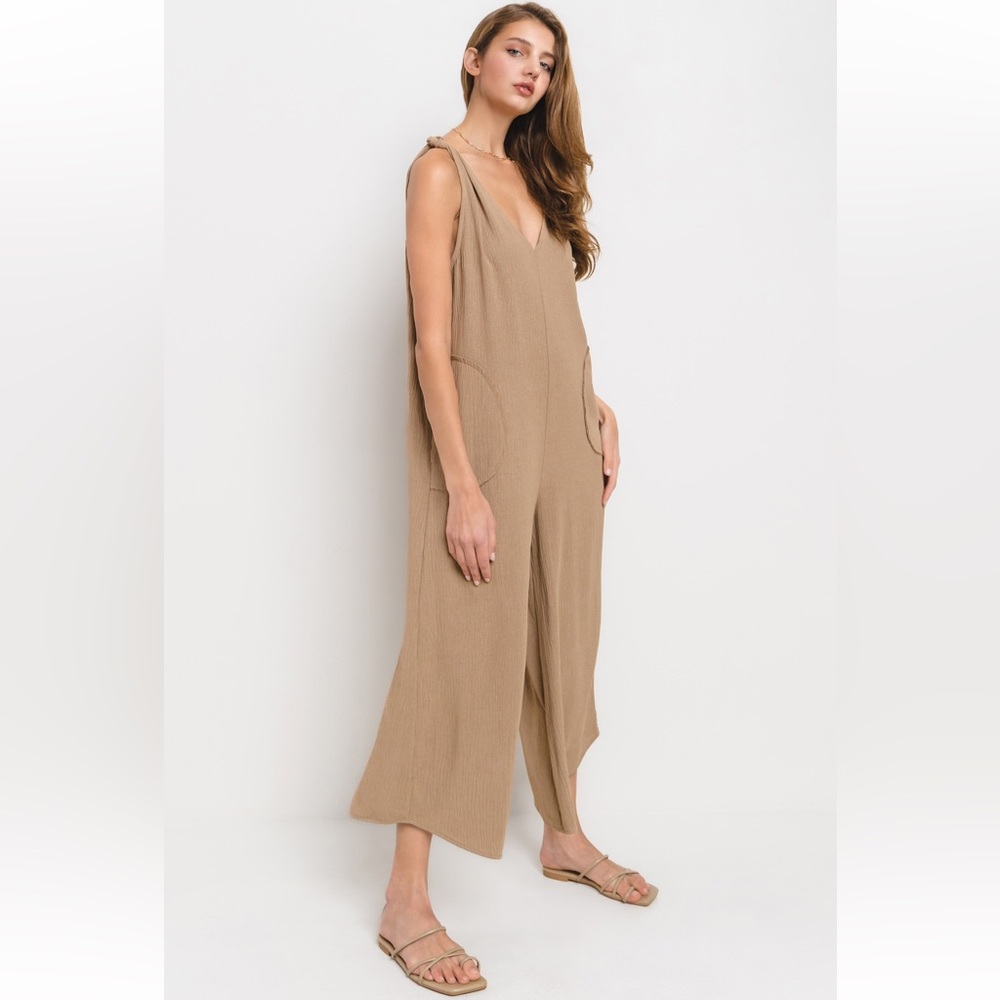 42 Fabulous Solid Sleeveless V-neck Jumpsuit